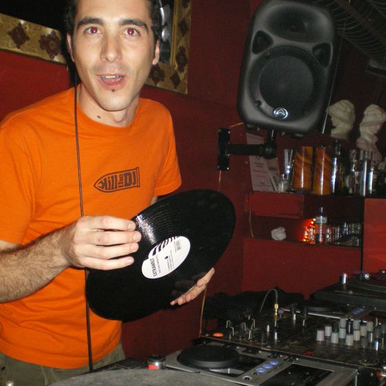 Sergi amb vinils